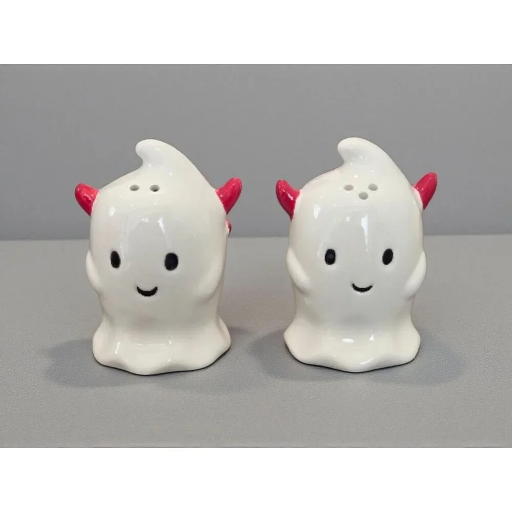 New Spooky Ghost Devils Halloween Salt & Pepper Shakers Dinning Decor Set